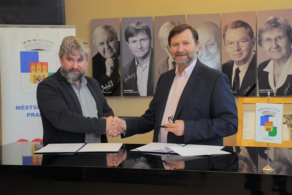 Divadlo Na Jezerce zůstane v Praze 4 minimálně dalších 10 ... Obrázek 1