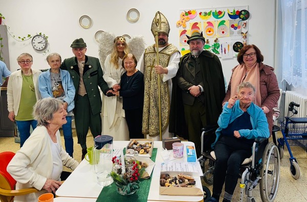 Domov seniorů v Jílovské opět navštívil Mikuláš Obrázek 1